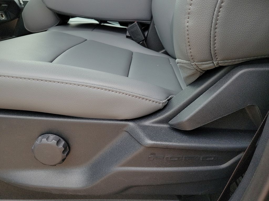 New 2026 White Ford XL image 20