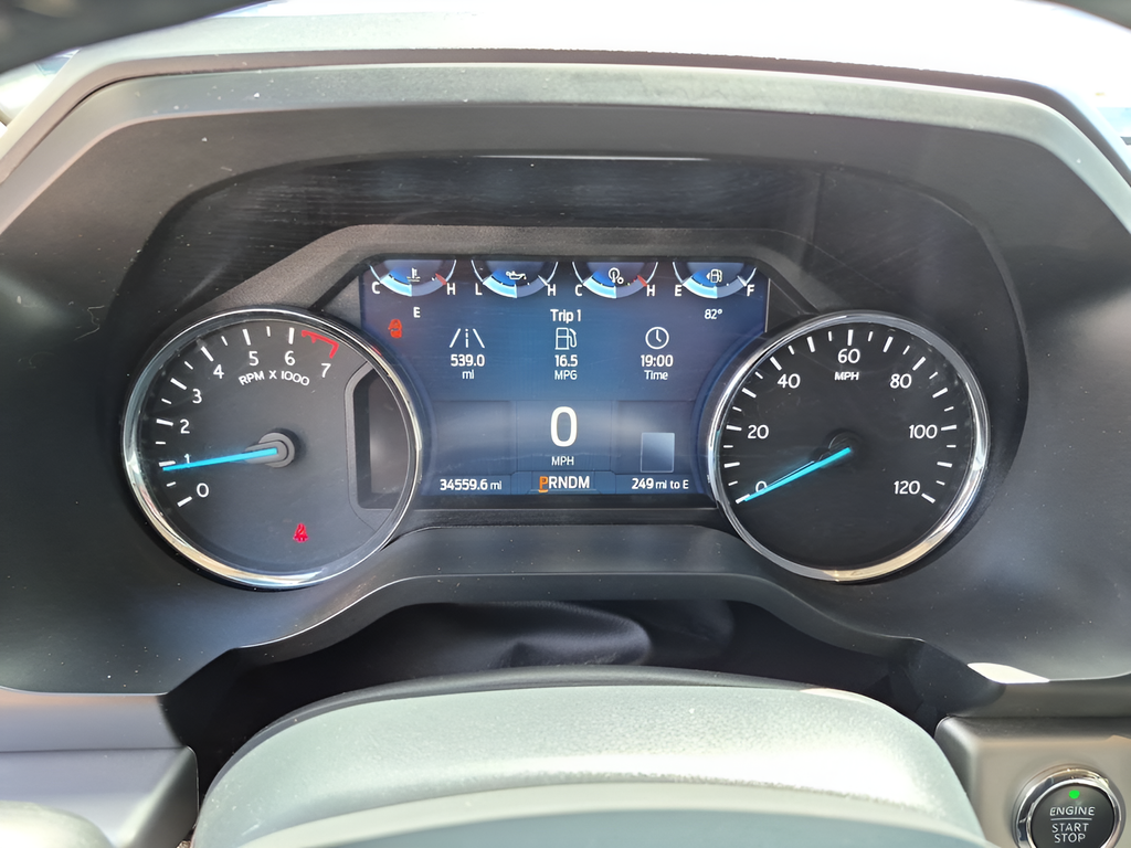 Used 2023 White Ford XLT image 27