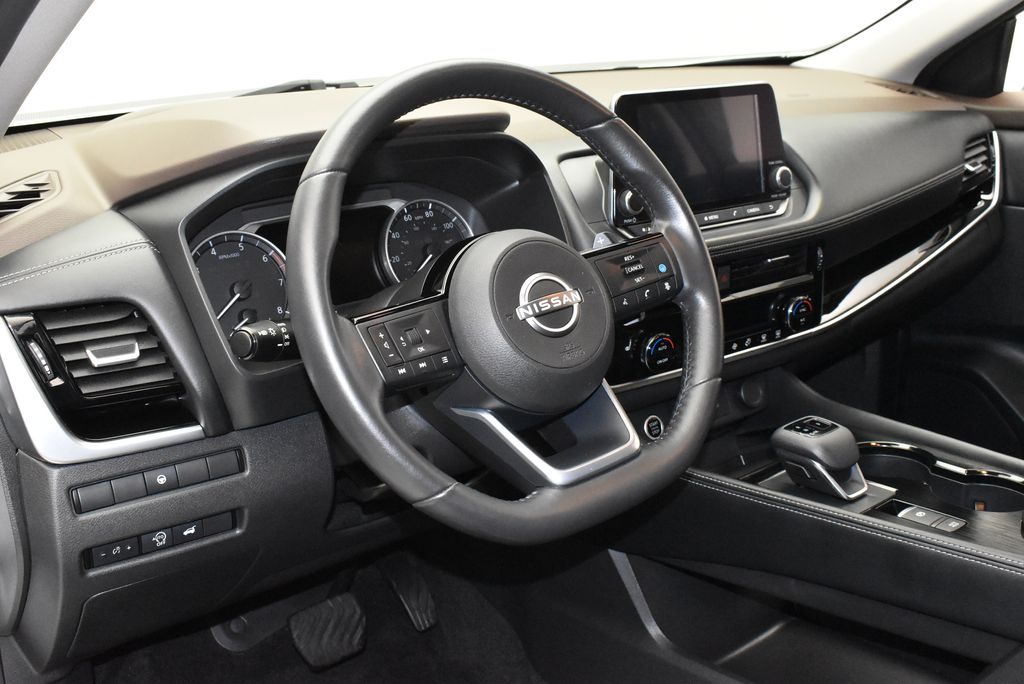 Thumbnail: 2023 Nissan Rogue - 16