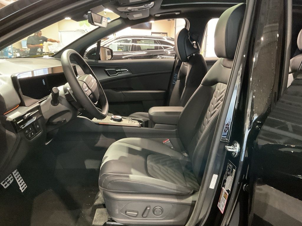 New 2026 Black Kia X-Line Prestige image 9