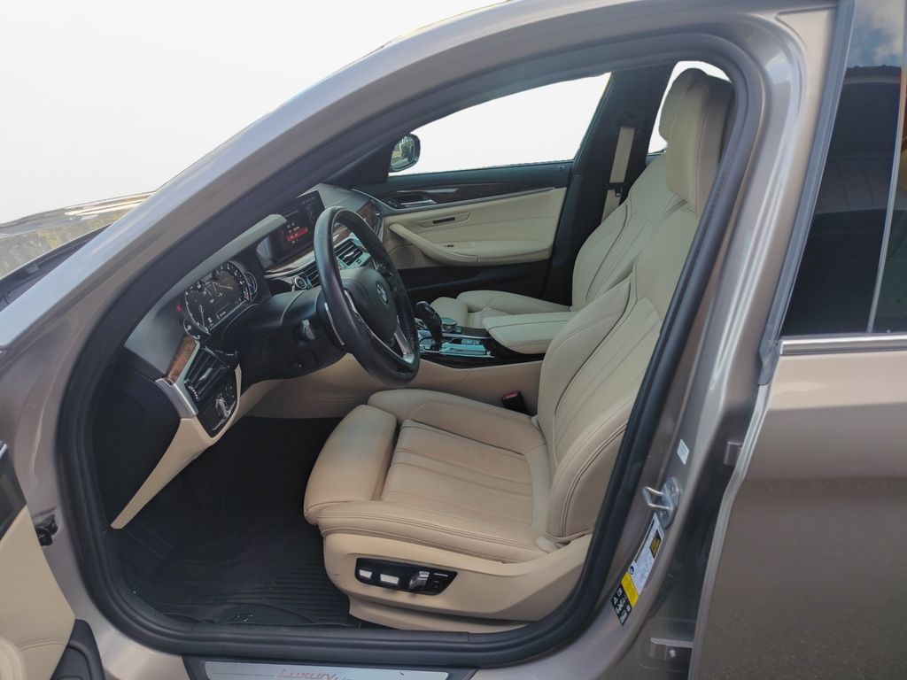 Used Car 2019 Bmw 5 Series  530i Xdrive For Sale Under $25,000 In Austin, Texas