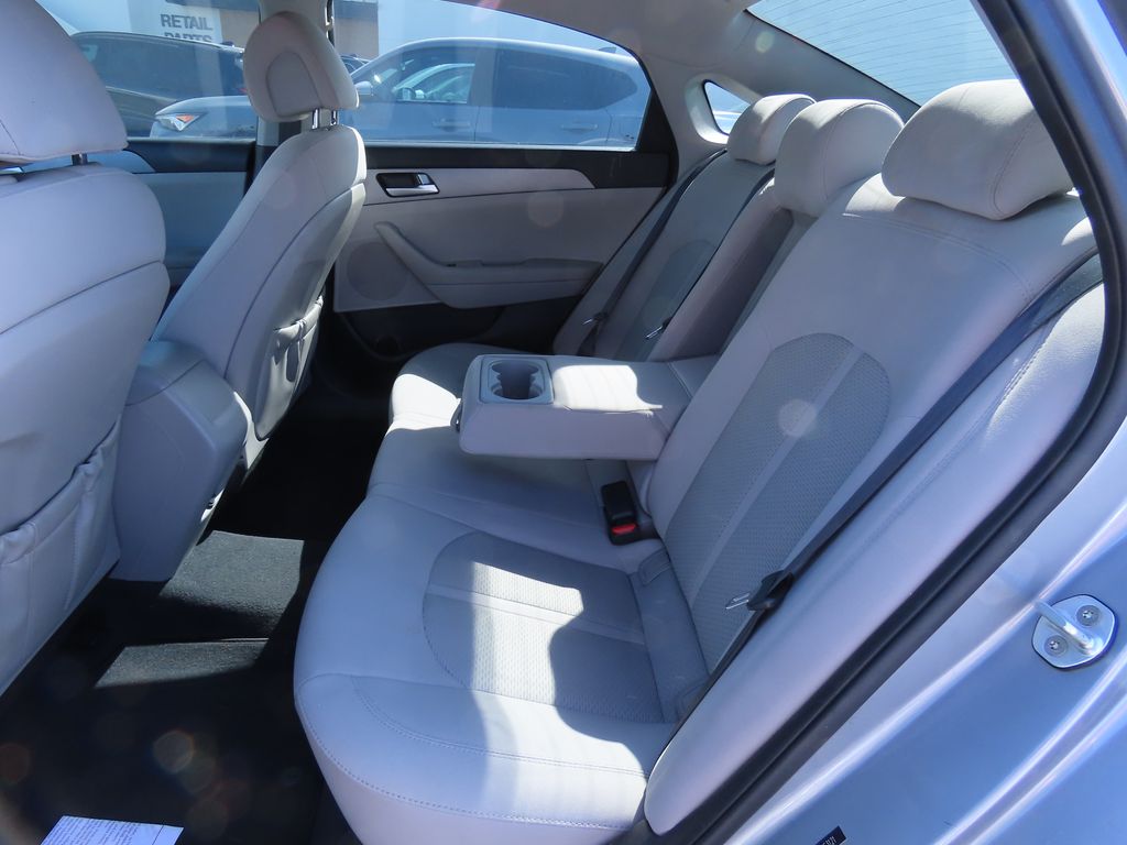 Thumbnail: 2016 Hyundai Sonata - 11