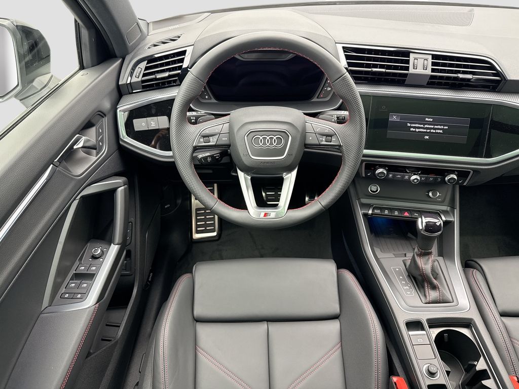 Thumbnail: 2025 Audi Q3 - 11