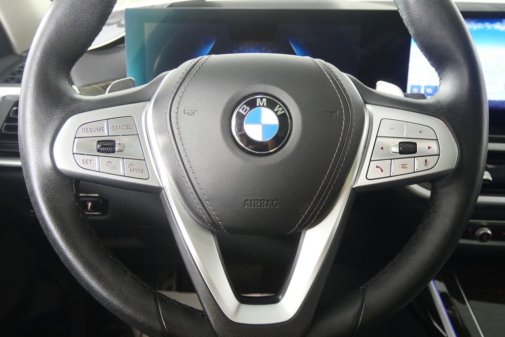 Thumbnail: 2023 BMW X7 - 20