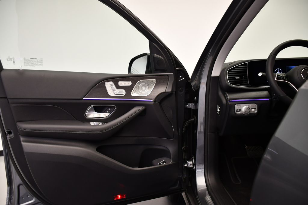 Thumbnail: 2026 Mercedes-Benz GLE - 32