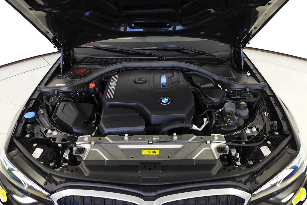 Thumbnail: 2023 BMW 3 Series - 6