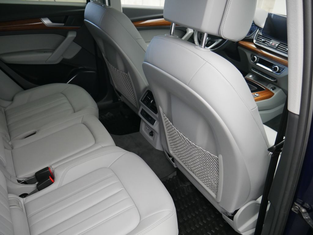 Thumbnail: 2023 Audi Q5 - 30