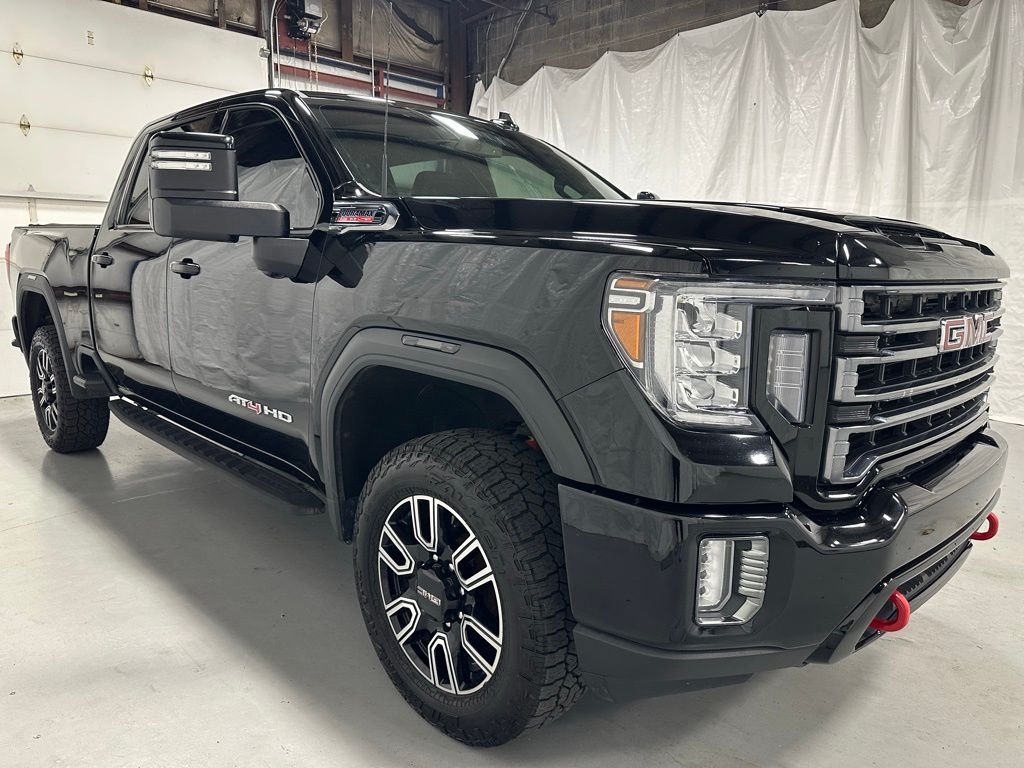 2022 GMC Sierra 2500HD AT4 Crew Cab 4WD