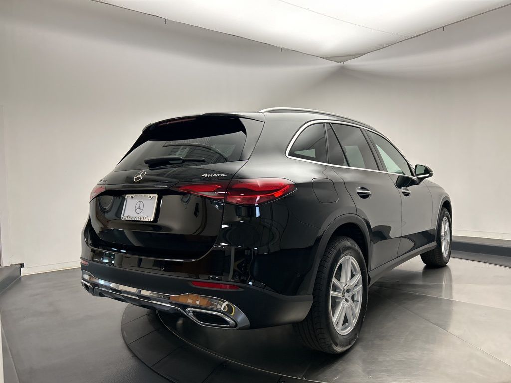 Thumbnail: 2025 Mercedes-Benz GLC - 7