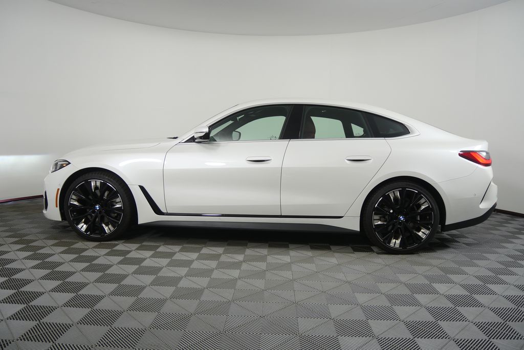 Thumbnail: 2025 BMW 4 Series - 6