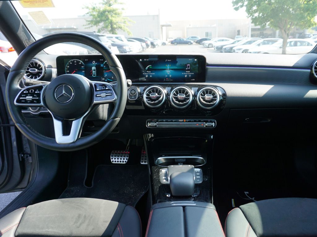Thumbnail: 2021 Mercedes-Benz A-Class - 14