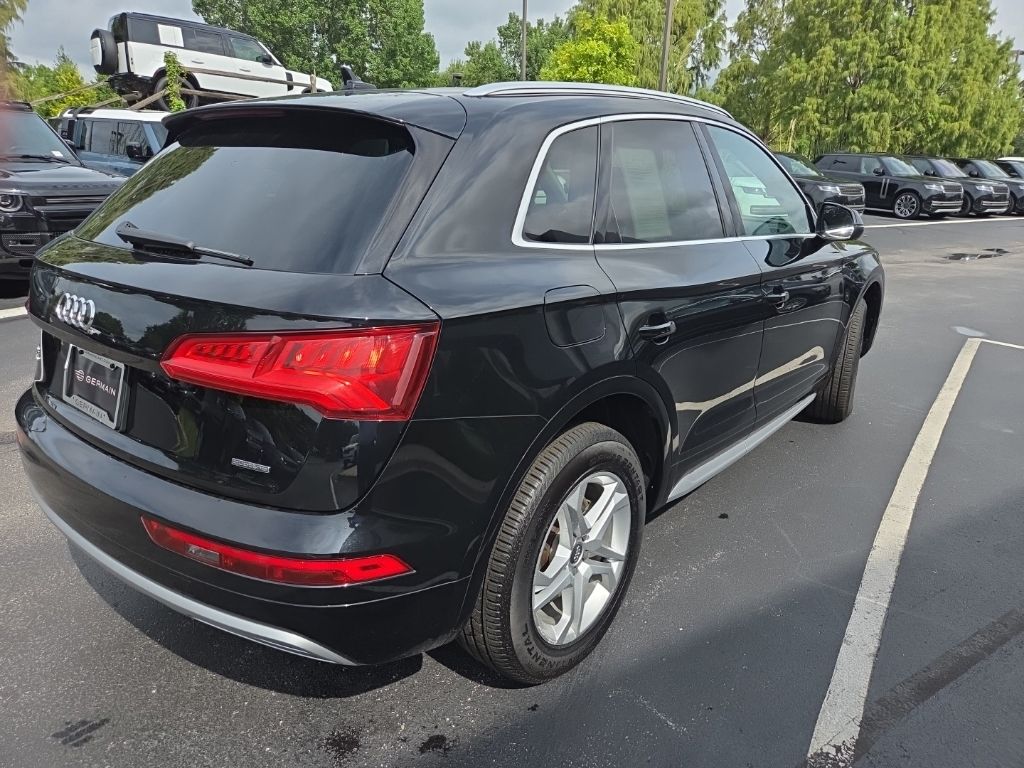 Used 2019 Black Audi  image 3