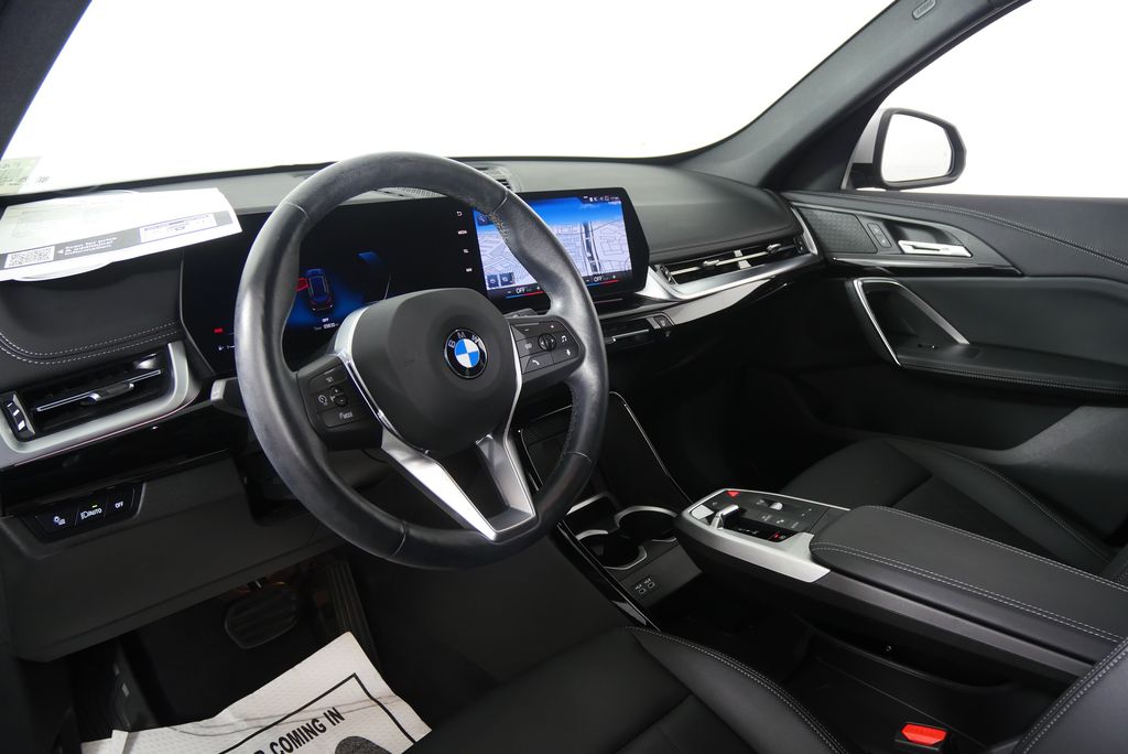 Thumbnail: 2023 BMW X1 - 13