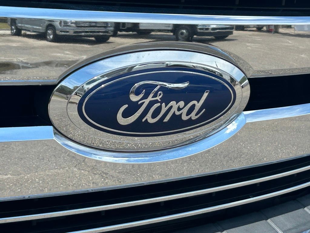 Used 2017 Red Ford Lariat image 23