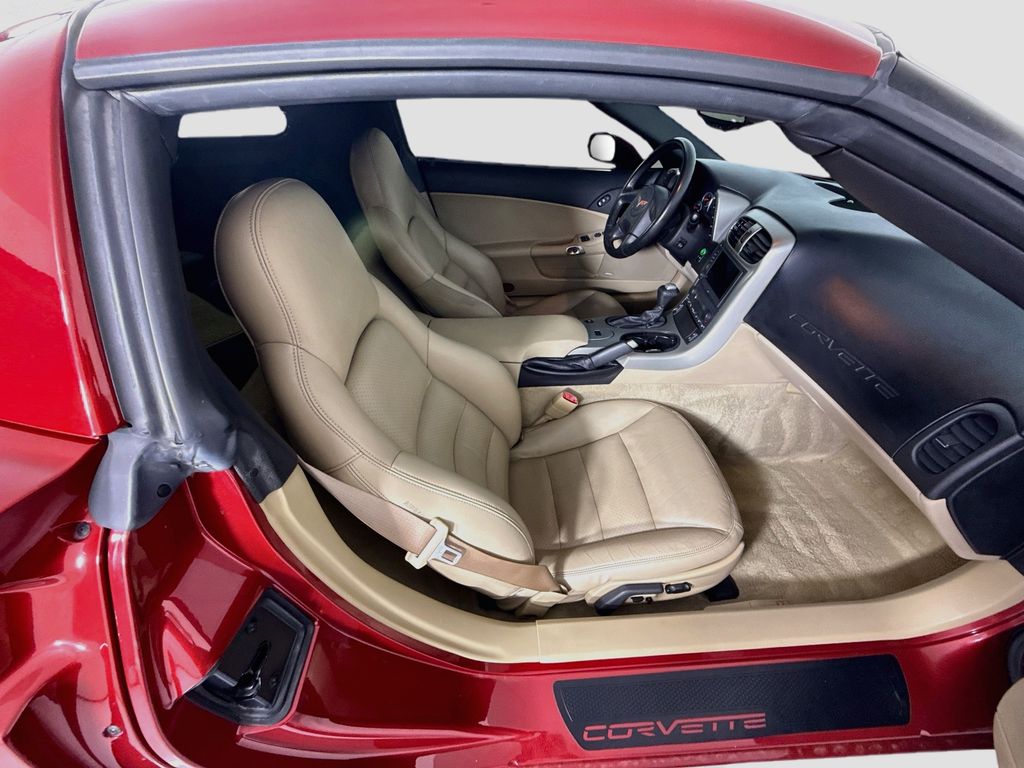 Thumbnail: 2005 Chevrolet Corvette - 18
