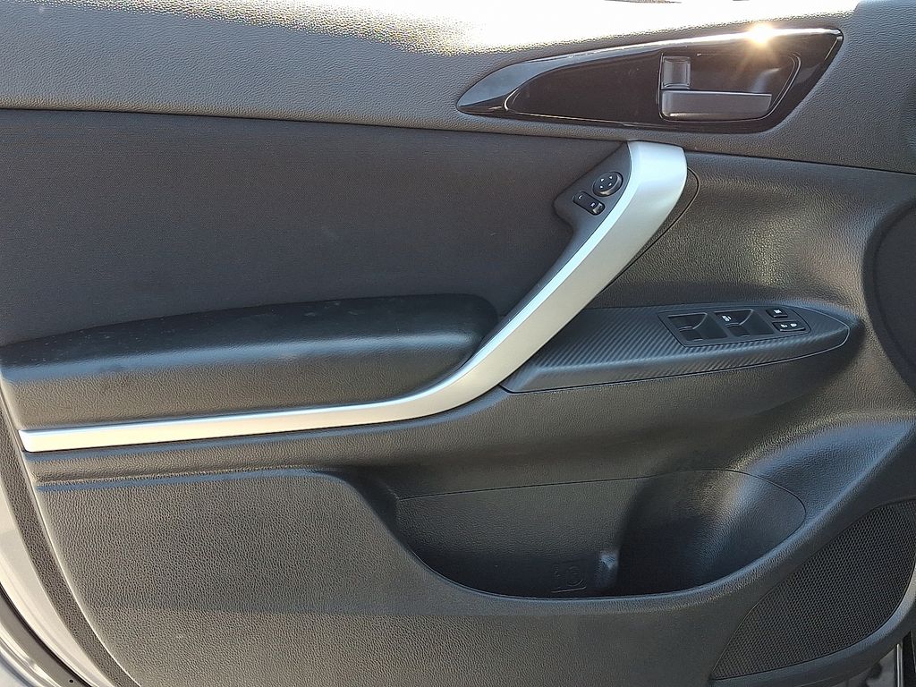 2024 Mitsubishi Eclipse Cross — photo 13