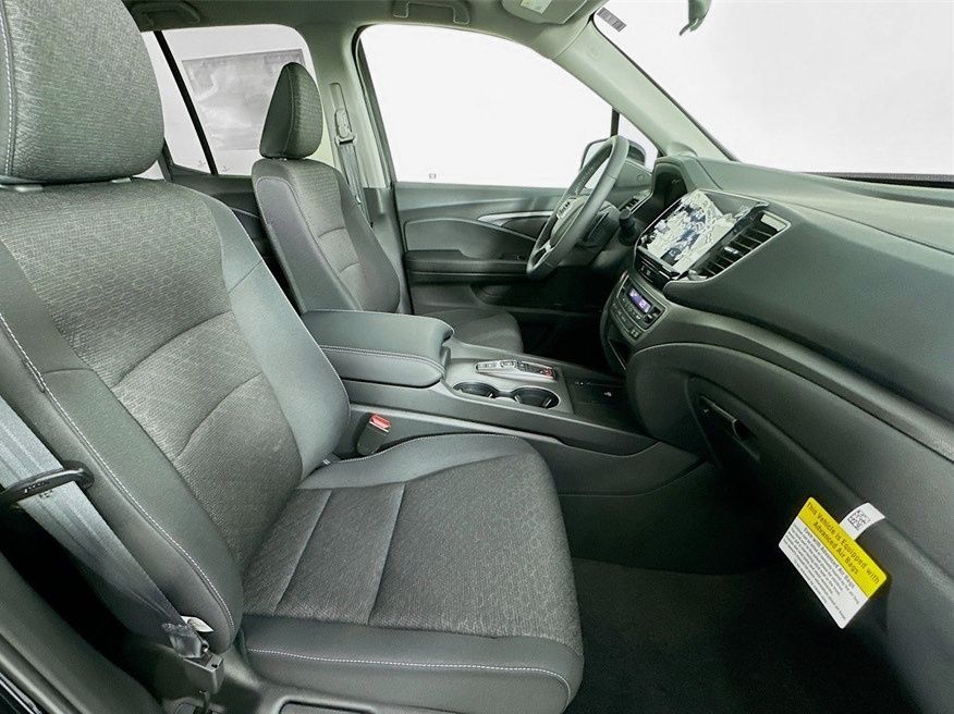 2025 Honda Ridgeline Sport photo