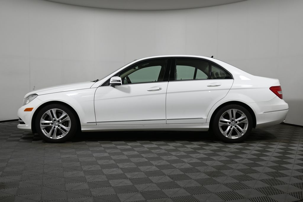 Thumbnail: 2014 Mercedes-Benz C-Class - 2