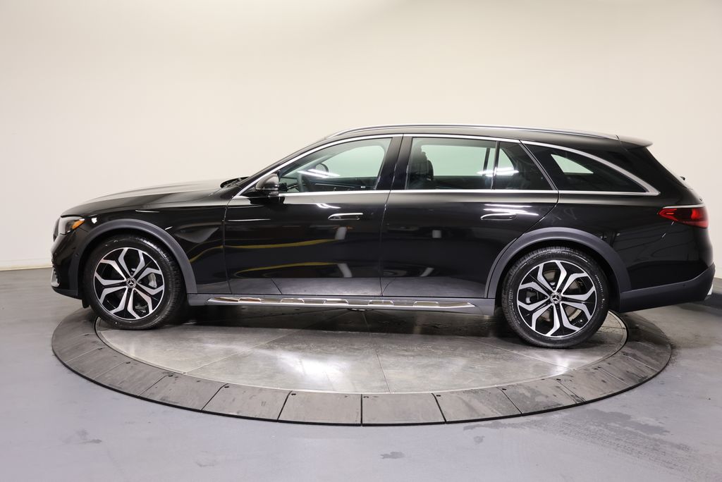 Thumbnail: 2027 Mercedes-Benz E-Class - 4
