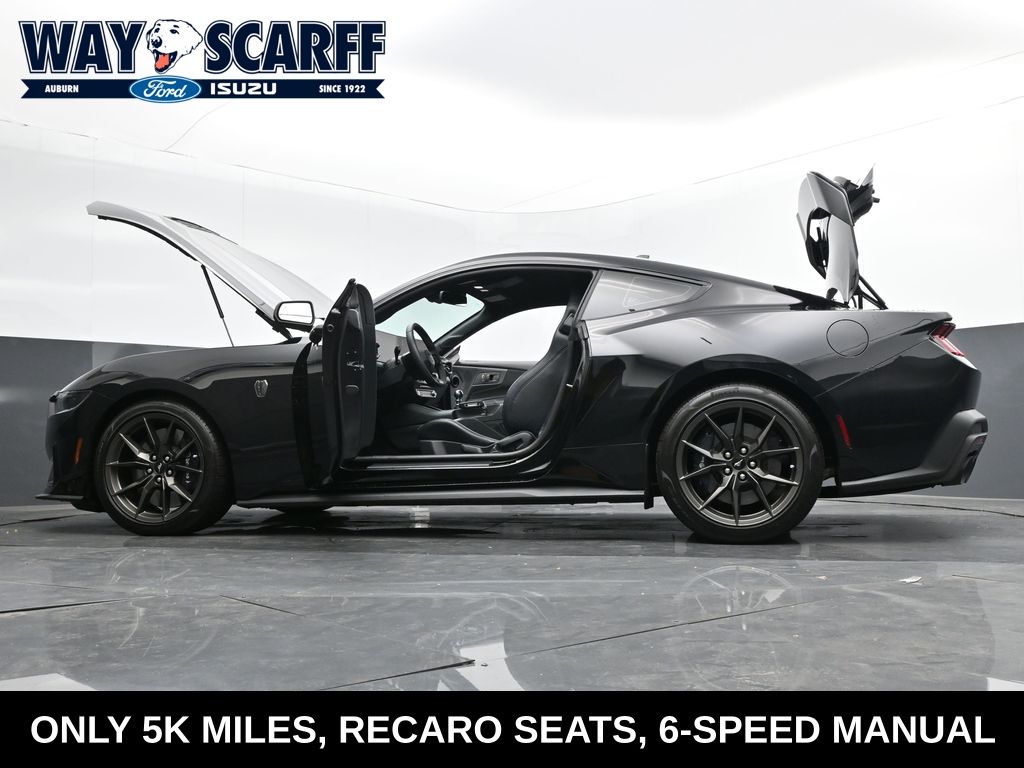 2024 Ford Mustang Dark Horse