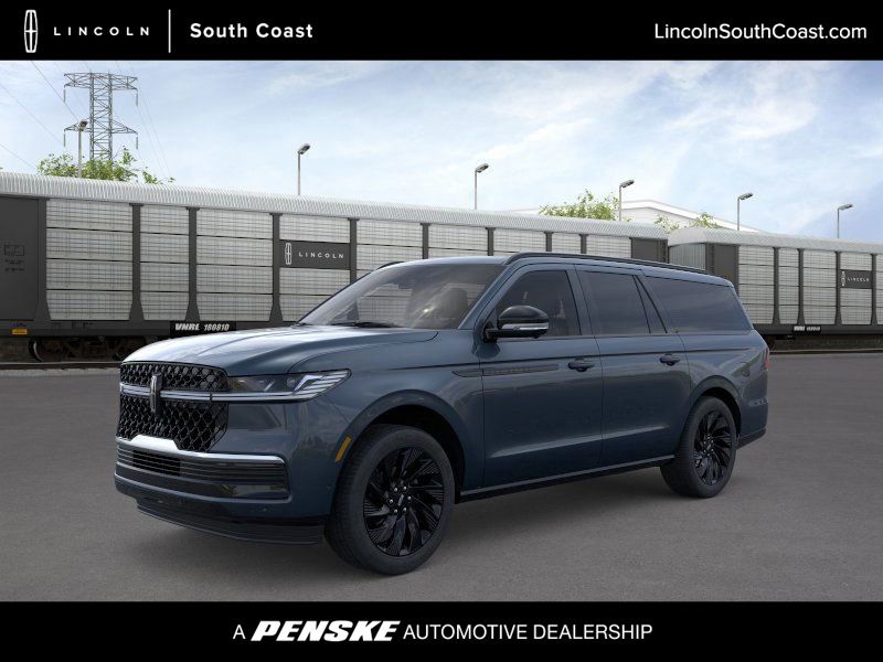 Thumbnail: 2025 Lincoln Navigator L - 1