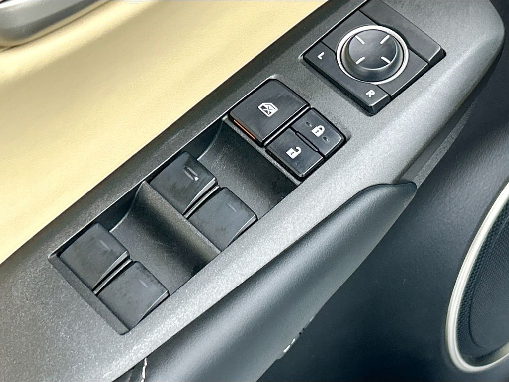 Thumbnail: 2015 Lexus NX - 22