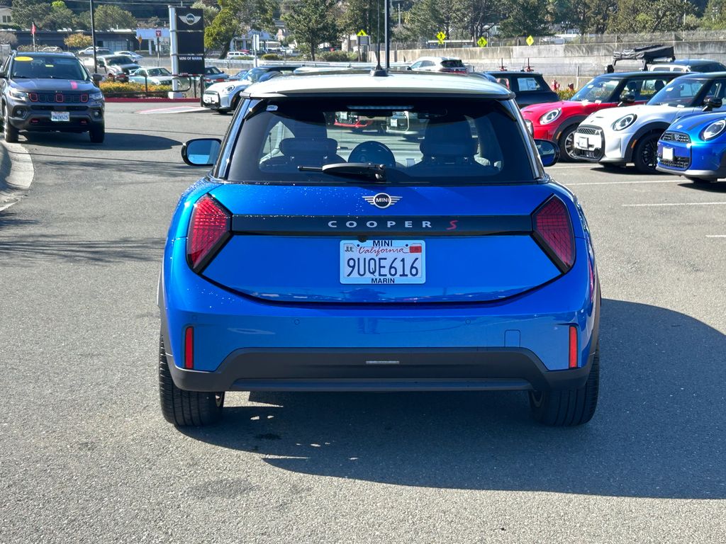 Thumbnail: 2025 MINI Cooper - 4