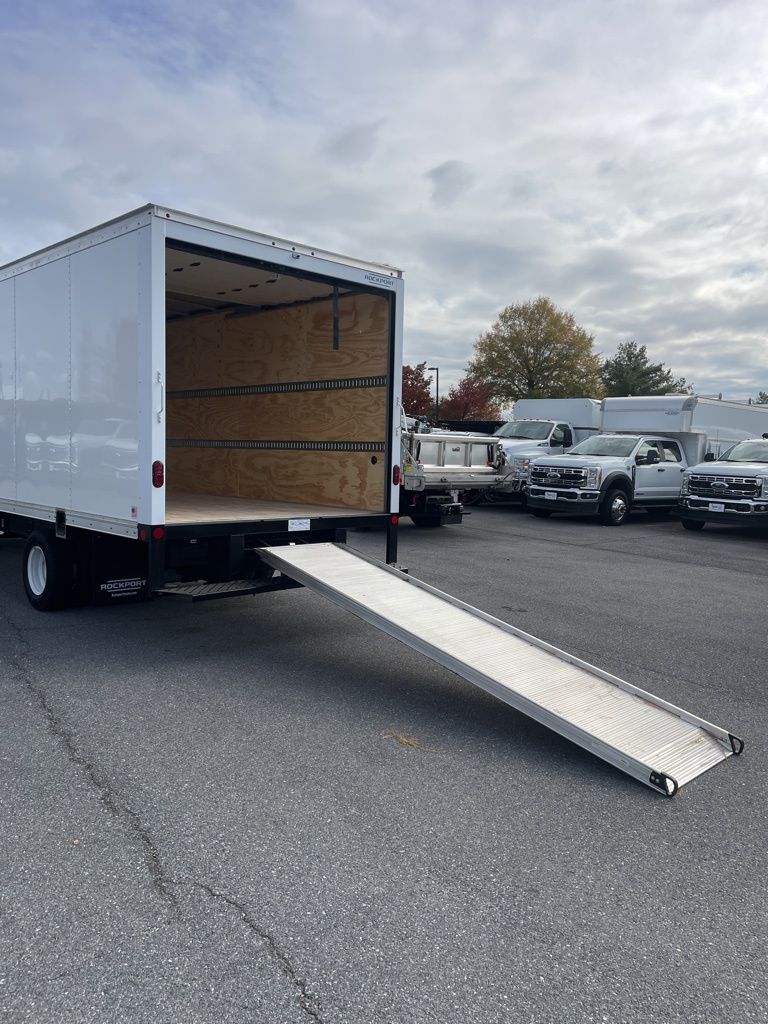 2026 Ford E-350 Cutaway 