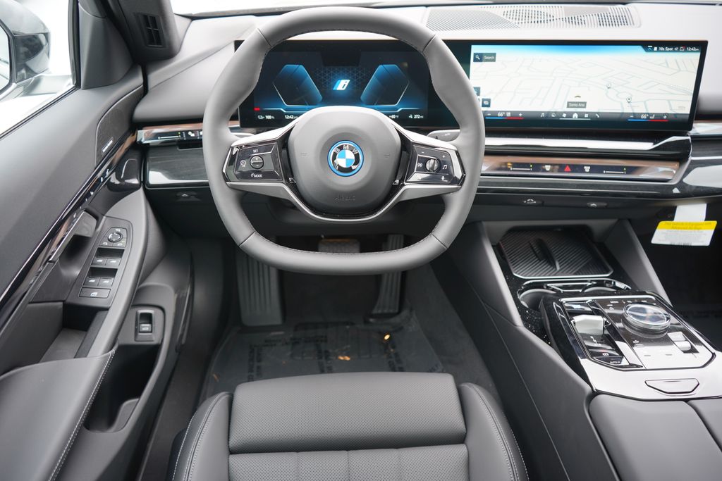 2024 BMW i5 eDrive40 15