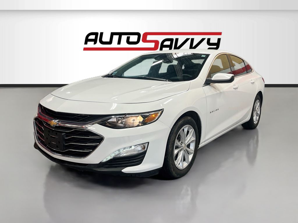 Used 2025 Summit White Chevrolet LT image 3