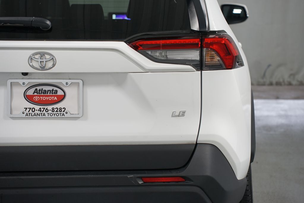 Thumbnail: 2024 Toyota RAV4 - 10