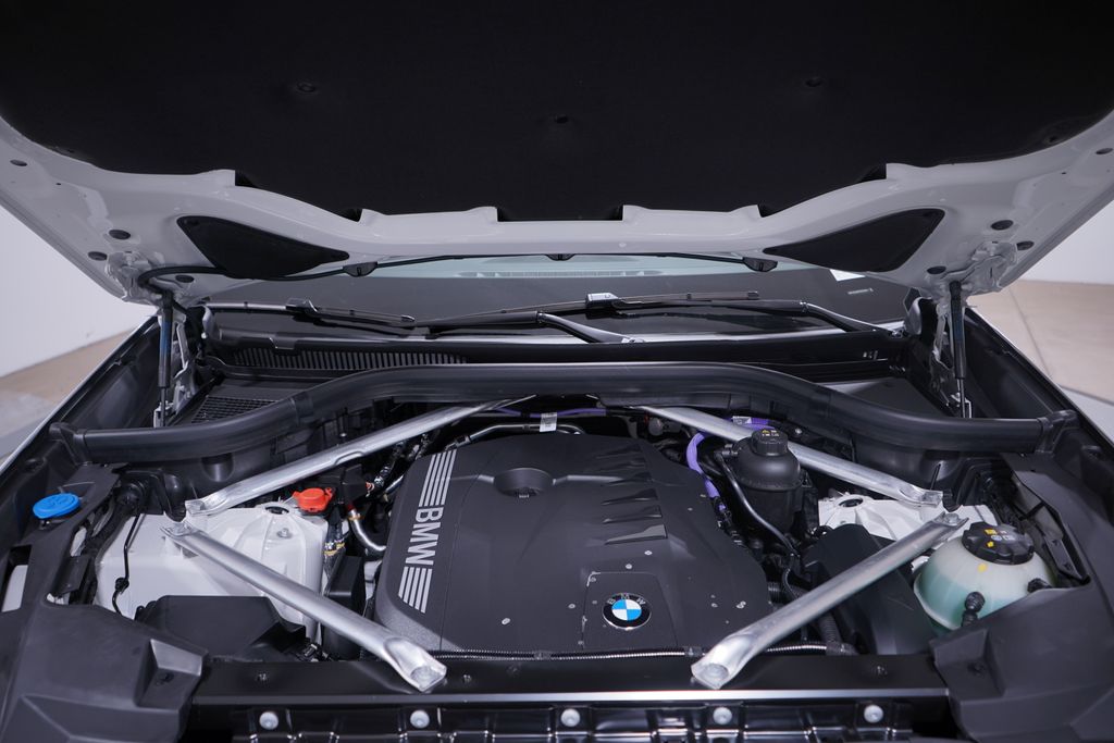 Thumbnail: 2026 BMW X5 - 14