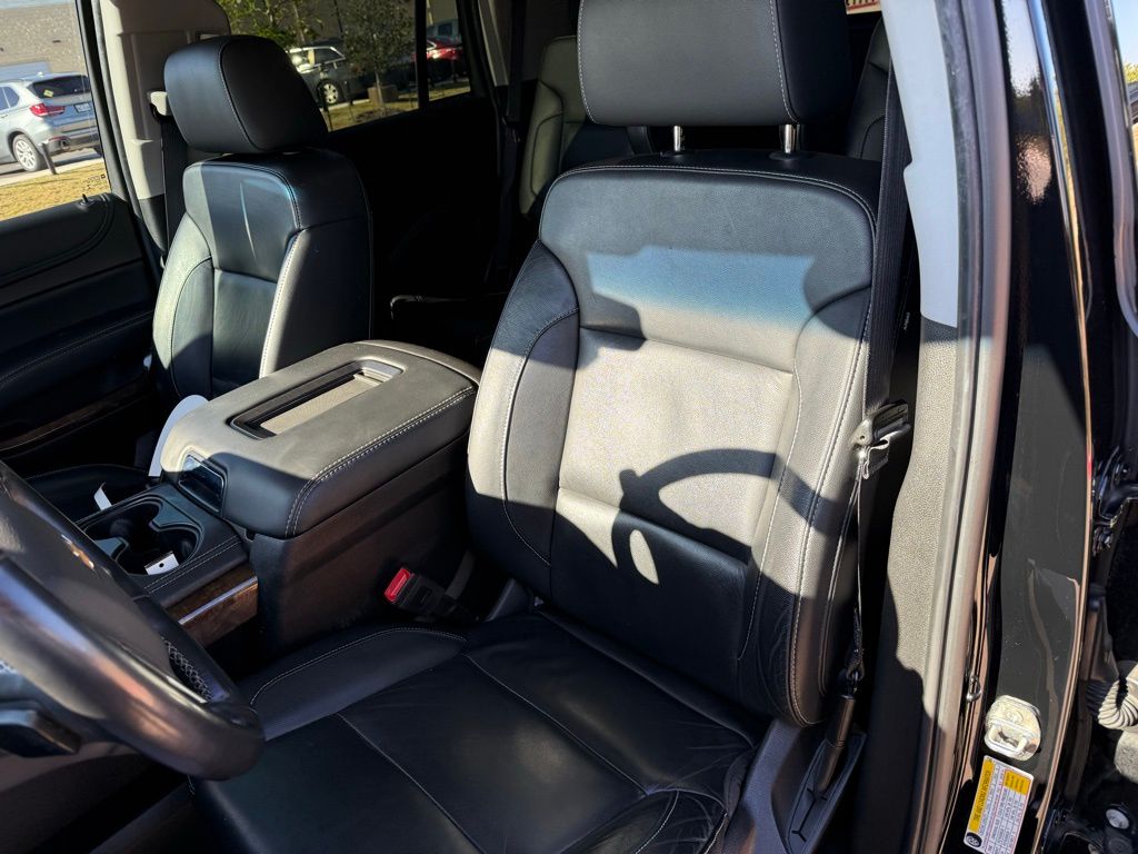 Thumbnail: 2019 Chevrolet Tahoe - 13