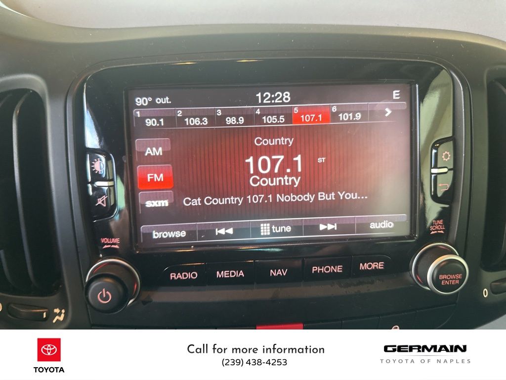 2014 Fiat 500L Easy photo 12