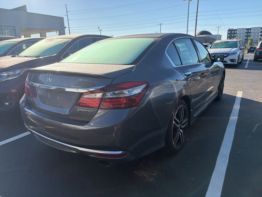 Thumbnail: 2016 Honda Accord - 3