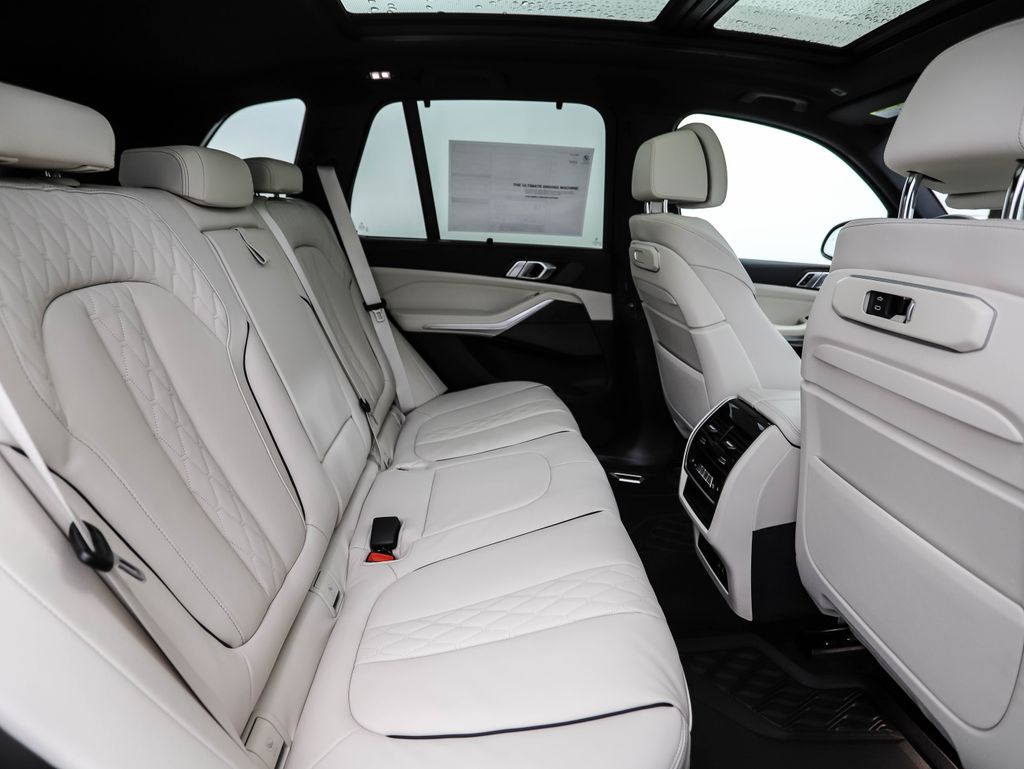 Thumbnail: 2026 BMW X5 - 28