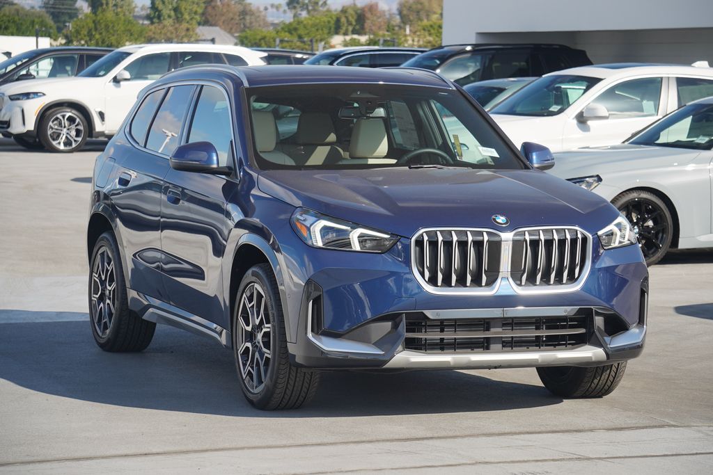 2025 BMW X1 xDrive28i 3