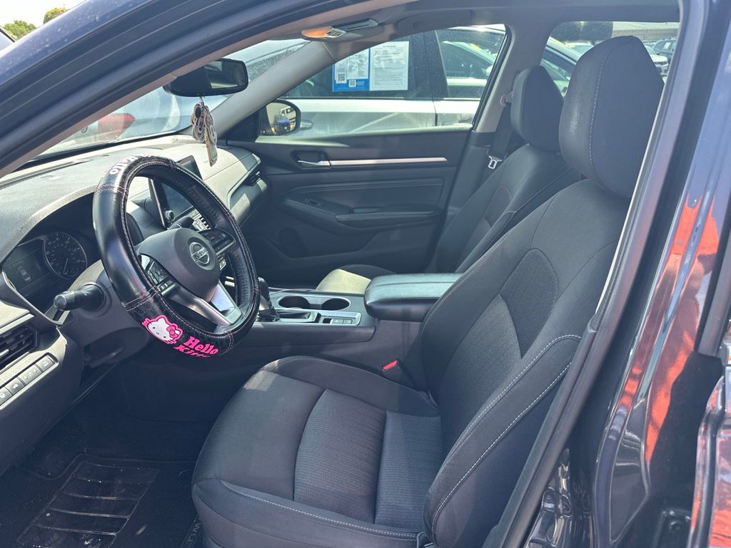 Thumbnail: 2019 Nissan Altima - 8