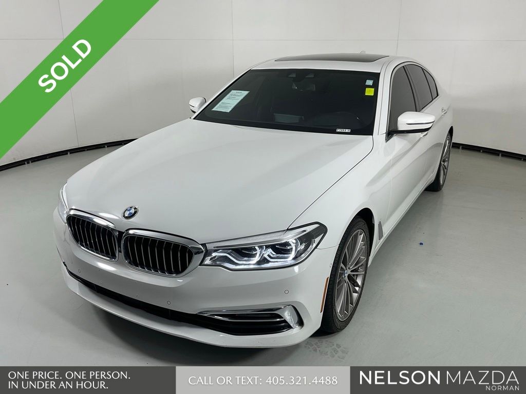 2018 BMW 5 Series 530i xDrive Sedan's photo