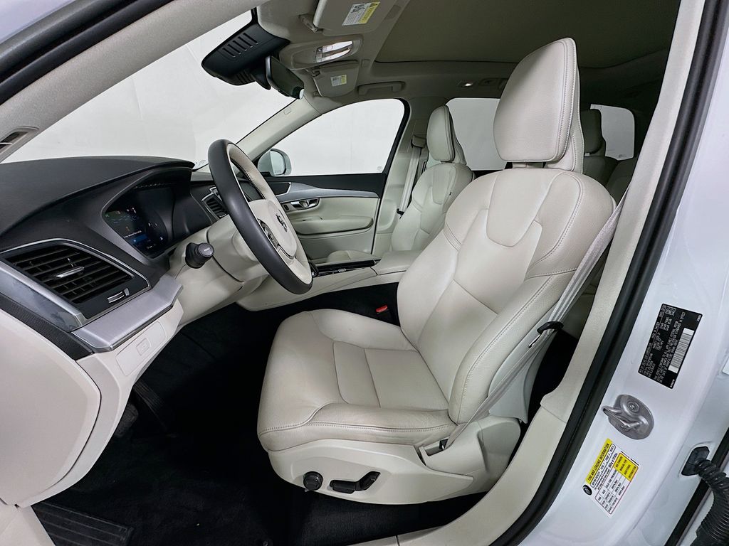 Thumbnail: 2023 Volvo XC90 - 21