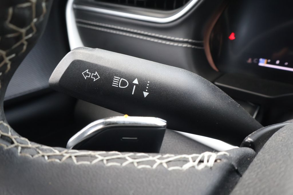 Thumbnail: 2023 Jeep Grand Cherokee - 25