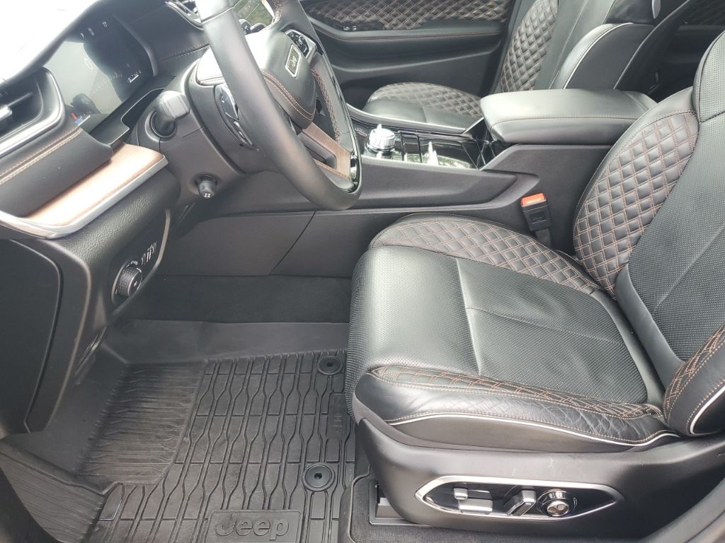 Used Car 2024 Jeep Grand Cherokee L  Summit For Sale Under $50,000 In Austin, Texas