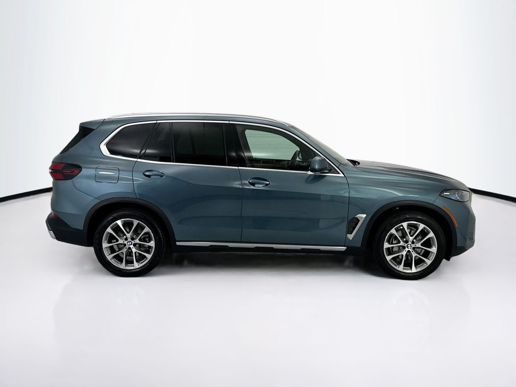 Thumbnail: 2026 BMW X5 - 4