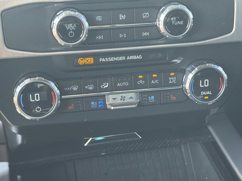 Used 2022 Ford Super Duty F-250 Platinum 4D Crew Cab