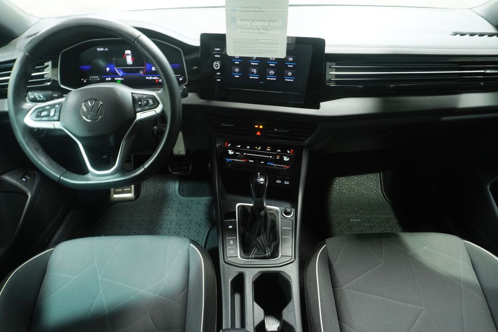 2026 Volkswagen Jetta Sport - Photo 13