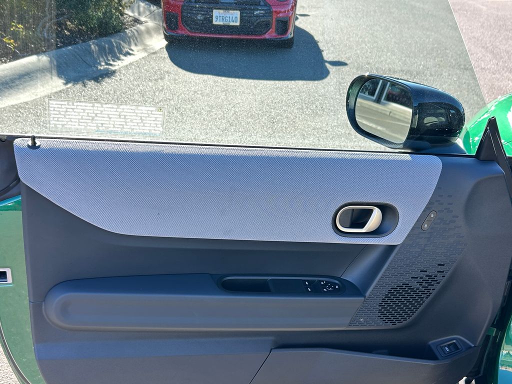 Thumbnail: 2025 MINI Cooper - 11