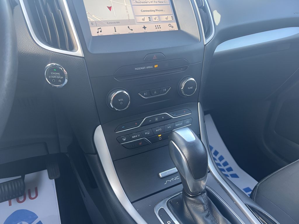 2017 Ford Edge