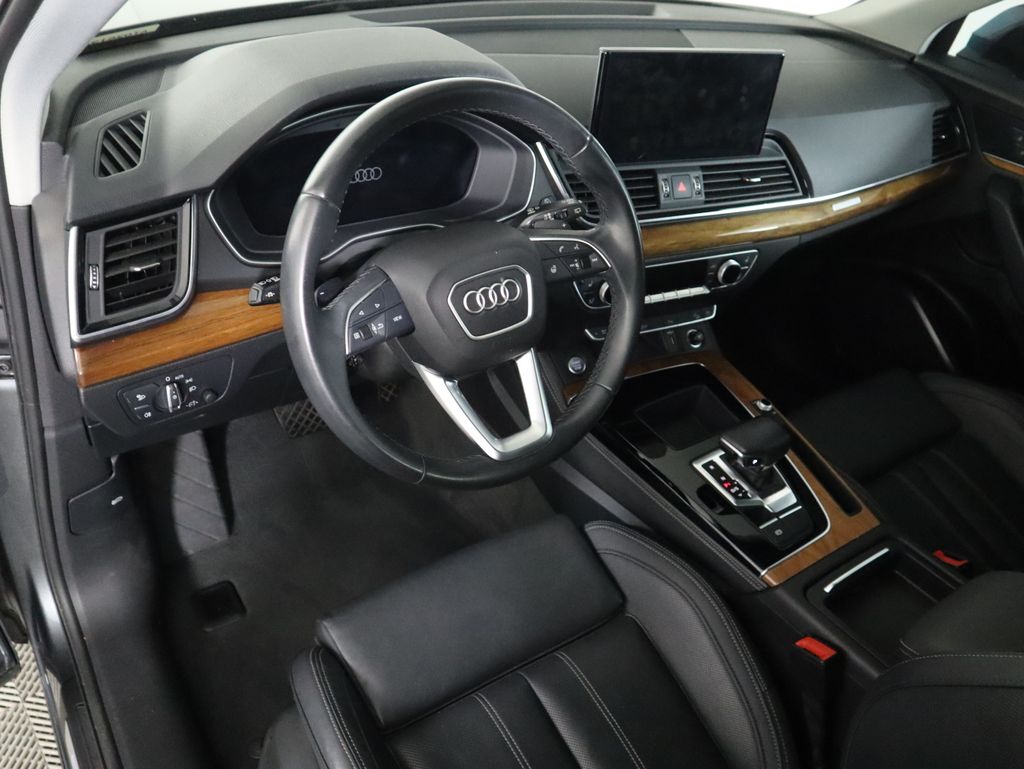 Thumbnail: 2022 Audi Q5 - 9