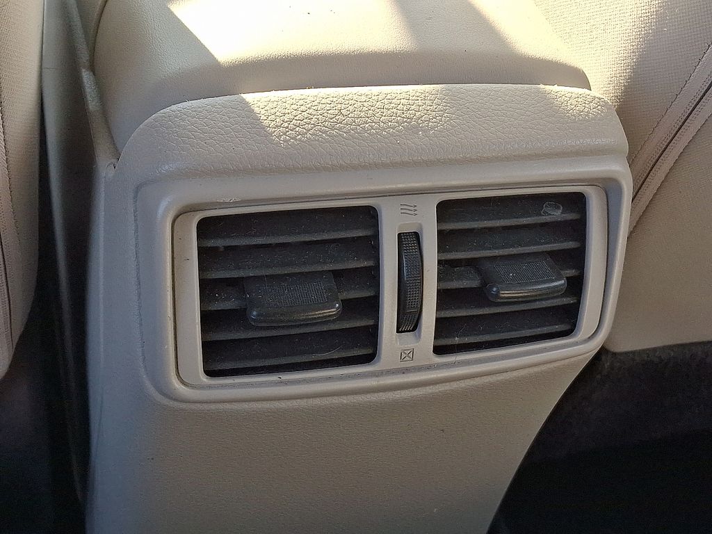 Thumbnail: 2018 Nissan Rogue Sport - 11