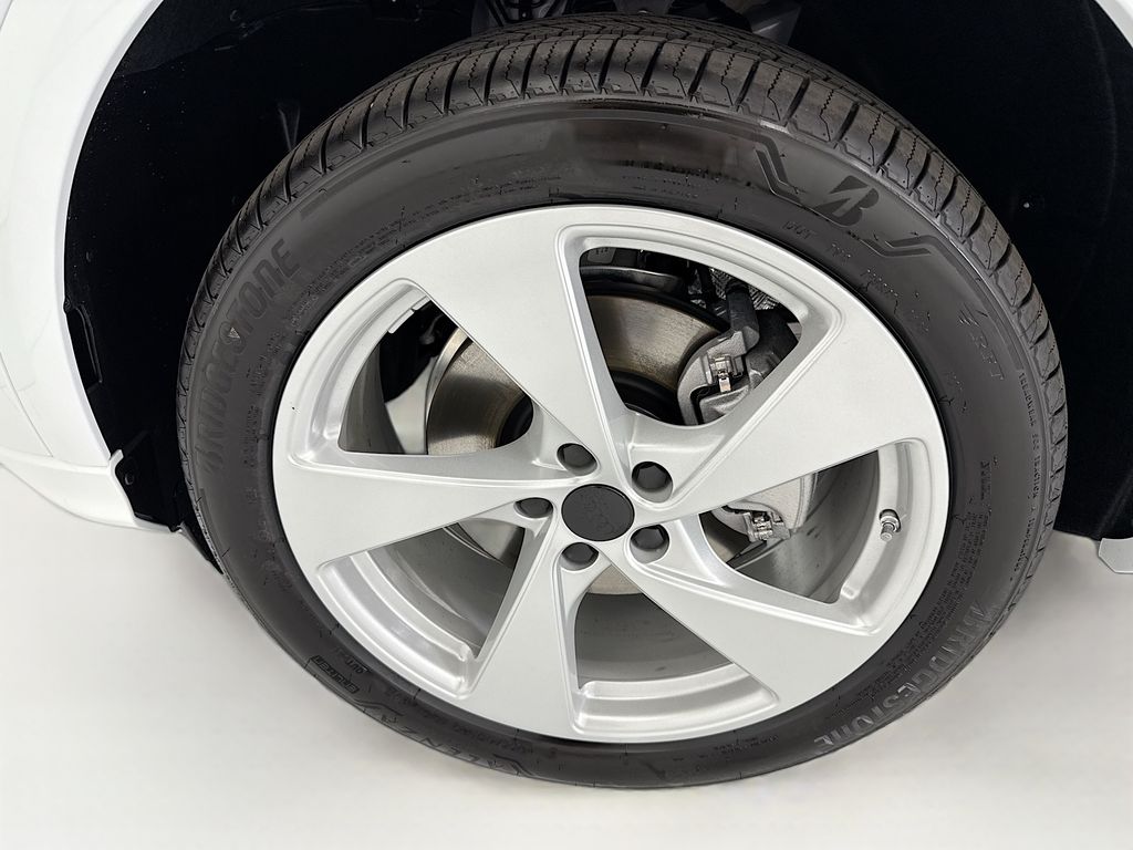 New 2026 White Audi Premium Plus image 30